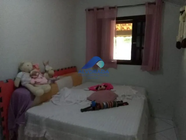 Chácara com 20000m² 4 quartos e 3 banheiros, à venda, no bairro Chácara Ipês em Caçapava
