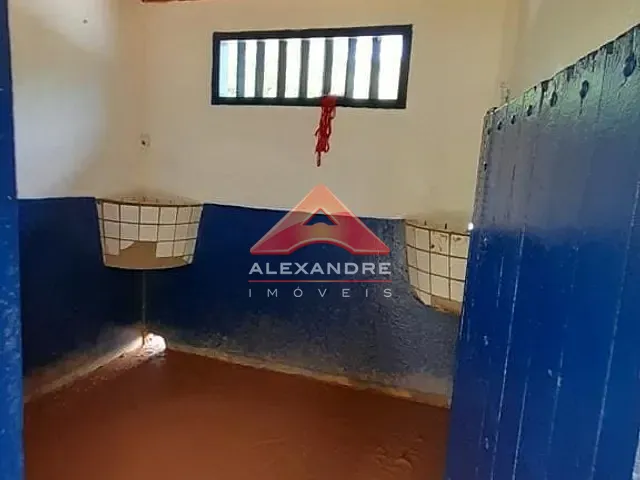 Chácara com 36300m² 5 quartos e 7 banheiros, à venda, no bairro Costinha em São José dos Campos