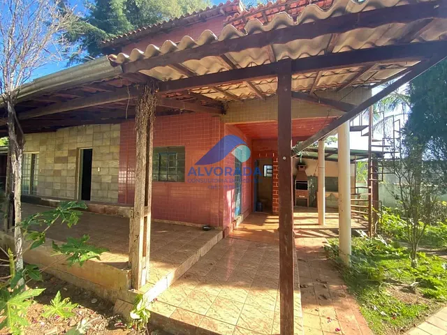 Chácara com 1654m² 4 quartos e 4 banheiros, à venda, no bairro Loteamento Ipanema em Santa Rita do Sapucaí