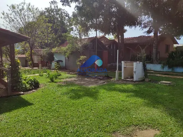 Chácara com 1654m² 4 quartos e 4 banheiros, à venda, no bairro Loteamento Ipanema em Santa Rita do Sapucaí