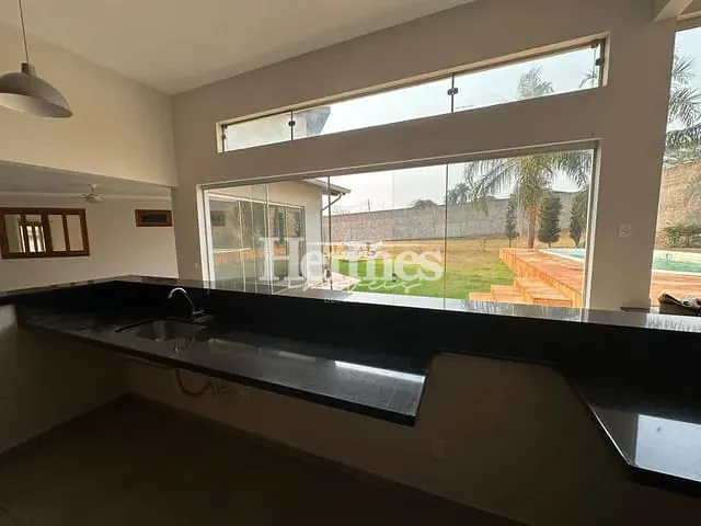 Chácara com 1000m² 2 quartos e 2 banheiros, para alugar, no bairro Jardim Bela Vista em Cosmópolis