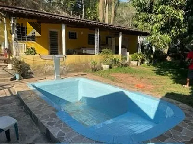 Chácara com 1000m² 2 quartos e 2 banheiros, à venda, no bairro Altos da vila Paiva em São José dos Campos