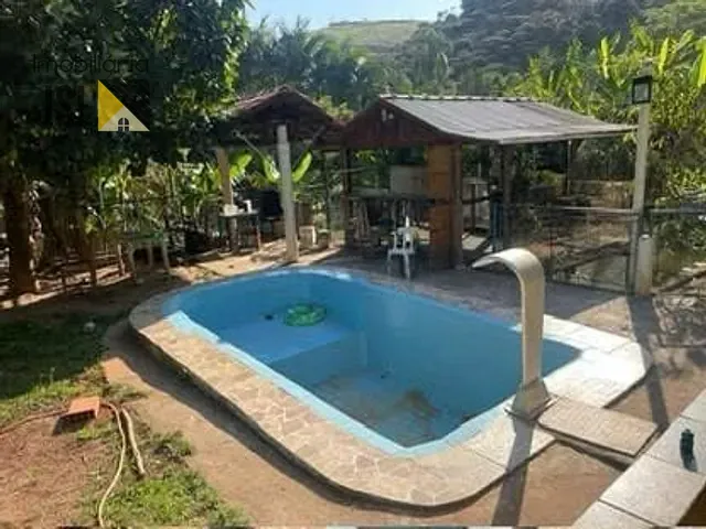 Chácara com 1000m² 2 quartos e 2 banheiros, à venda, no bairro Altos da vila Paiva em São José dos Campos