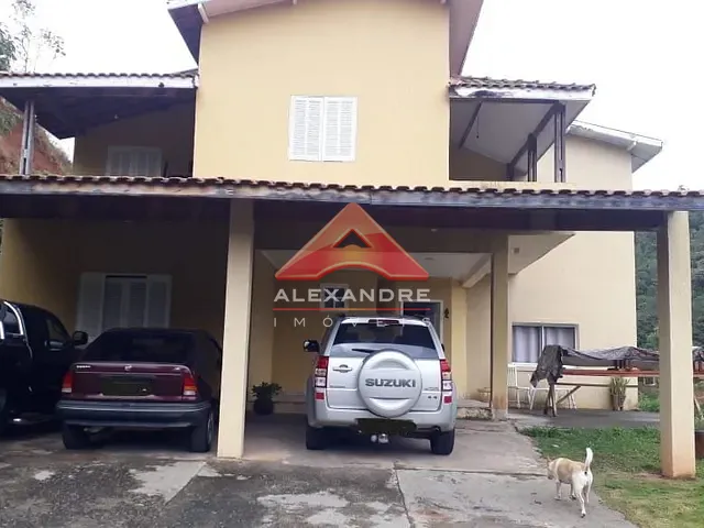 Chácara com 4200m² 7 quartos e 4 banheiros, à venda, no bairro Freitas em São José dos Campos