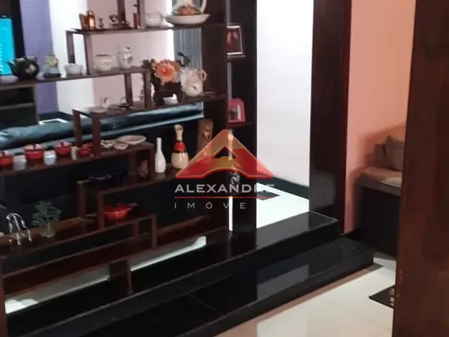 Chácara com 4200m² 7 quartos e 4 banheiros, à venda, no bairro Freitas em São José dos Campos
