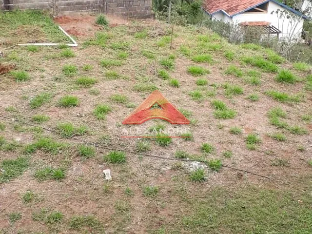 Chácara com 4200m² 7 quartos e 4 banheiros, à venda, no bairro Freitas em São José dos Campos