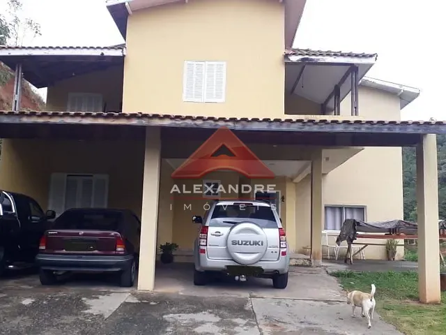 Chácara com 4200m² 7 quartos e 4 banheiros, à venda, no bairro Freitas em São José dos Campos