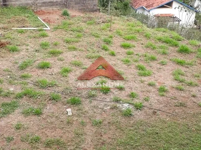 Chácara com 4200m² 7 quartos e 4 banheiros, à venda, no bairro Freitas em São José dos Campos