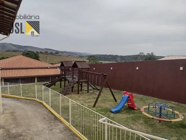 Chácara com 1328m² 4 quartos e 5 banheiros, à venda, no bairro Morada do Vale em Taubaté
