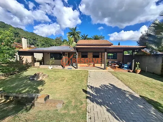Chácara com 1200m² 3 quartos e 3 banheiros, à venda, no bairro Itaóca em Guararema