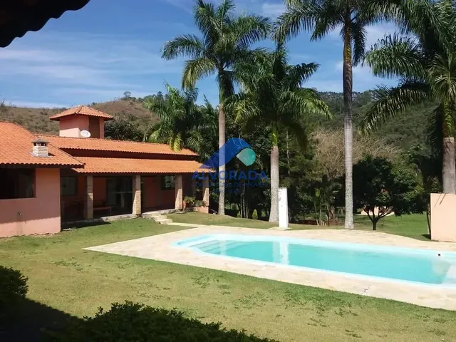 Chácara com 20000m² 8 quartos e 5 banheiros, à venda, no bairro Centro em Santa Branca