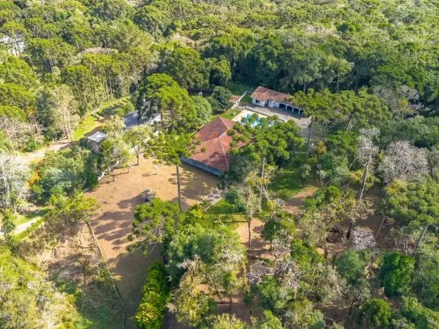 Chácara 4 quartos e 4 banheiros, à venda, no bairro Chantecler em Piraquara