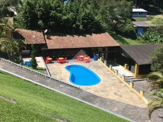 Chácara com 2920m² 2 quartos e 2 banheiros, à venda, no bairro Jardim Valentina em Ribeirão Pires