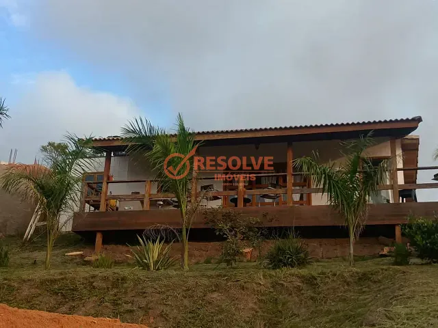Chácara com 2400m² 2 quartos e 3 banheiros, à venda, no bairro Itaóca em Guararema