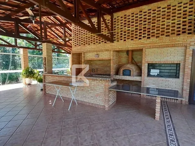Chácara com 10000m² 4 quartos e 4 banheiros, à venda, no bairro Colinas do Mosteiro de Itaici em Indaiatuba