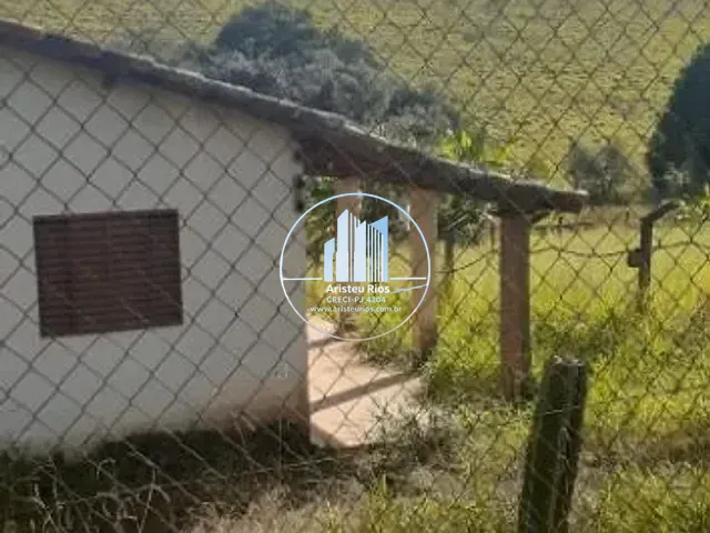 Chácara com 1700m² 1 quarto e 1 banheiro, à venda, no bairro Área Rural em Pouso Alegre