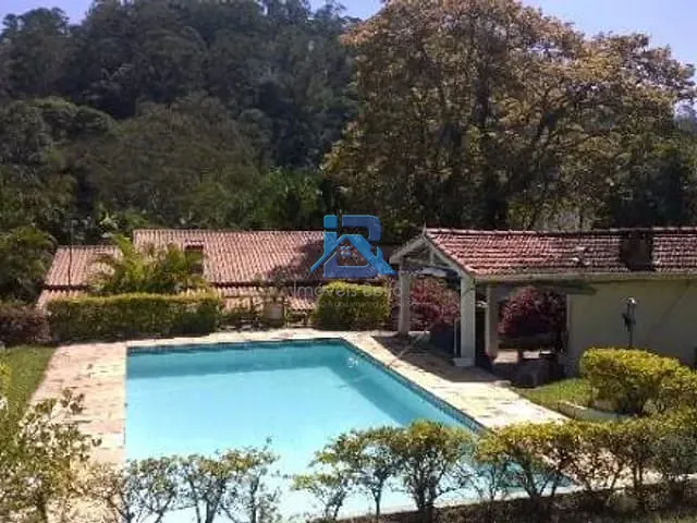 Chácara com 6000m² 5 quartos e 4 banheiros, à venda, no bairro Jardim Ana Maria em Itatiba