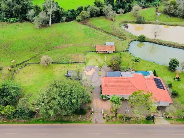 Chácara com 200m² 4 quartos e 3 banheiros, à venda, no bairro Linha Geraldo em Estrela