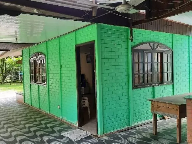 Sítio à venda, no bairro Rio das Pedras em Paranaguá