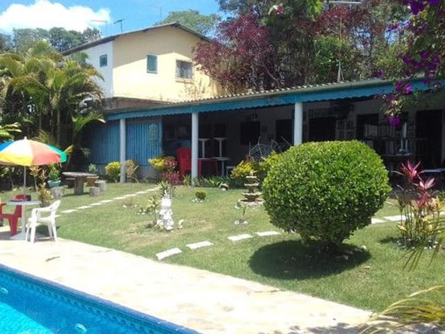 Chácara com 6940m² 8 quartos e 4 banheiros, à venda, no bairro Parque Mira Flores em Itapevi