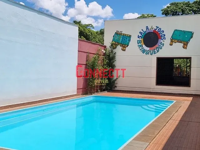 Chácara com 1244m² 5 quartos e 3 banheiros, à venda, no bairro Presidente Dutra em Ribeirão Preto