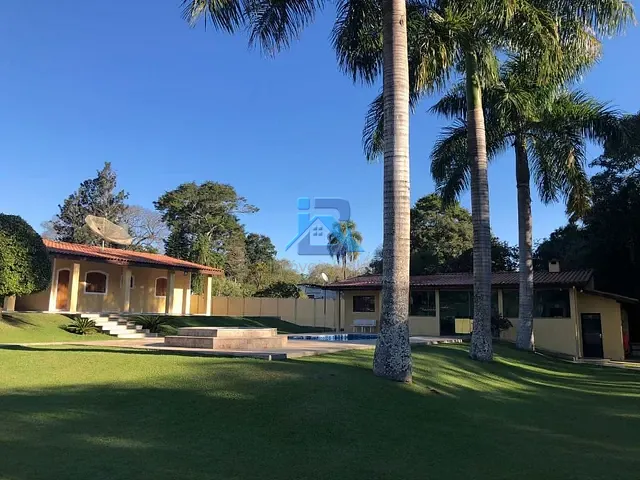 Chácara com 2800m² 2 quartos e 2 banheiros, à venda, no bairro Recanto das Estrelas em Itatiba