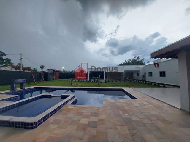 Chácara com 1600m², à venda, no bairro Mandú em Pindamonhangaba