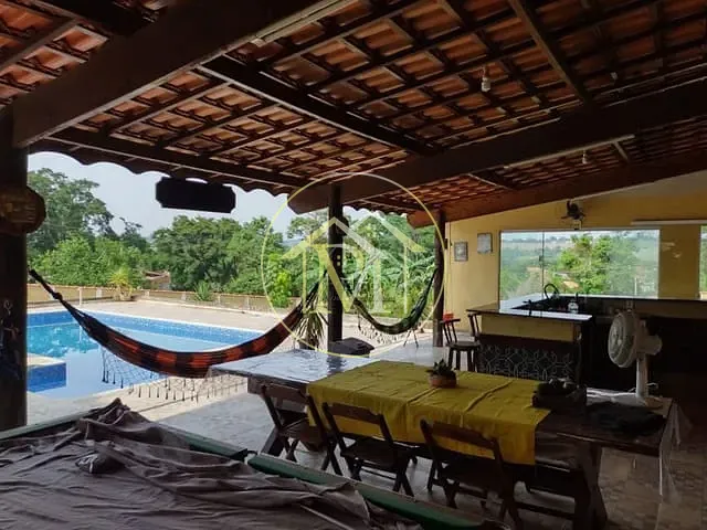 Chácara com 1428m² 4 quartos e 4 banheiros, à venda, no bairro Jardim Santa Barbara em Salto de Pirapora