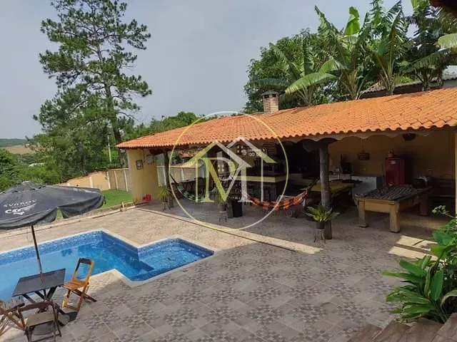 Chácara com 1428m² 4 quartos e 4 banheiros, à venda, no bairro Jardim Santa Barbara em Salto de Pirapora