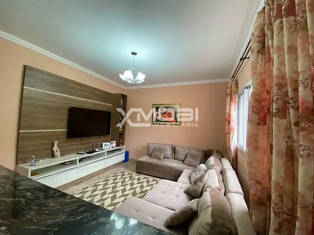 Chácara com 1800m² 2 quartos e 2 banheiros, à venda, no bairro Week-end em Jarinu