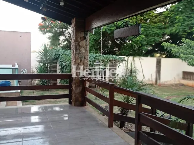 Chácara com 840m² 3 quartos e 3 banheiros, à venda, no bairro Balneário Tropical em Paulínia