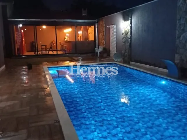 Chácara com 840m² 3 quartos e 3 banheiros, à venda, no bairro Balneário Tropical em Paulínia