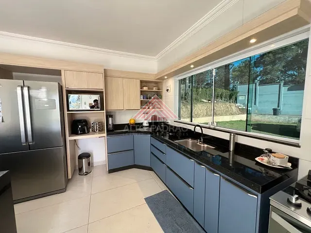 Chácara com 2500m² 3 quartos e 4 banheiros, à venda, no bairro Núcleo Sampaio Vidal em Mauá