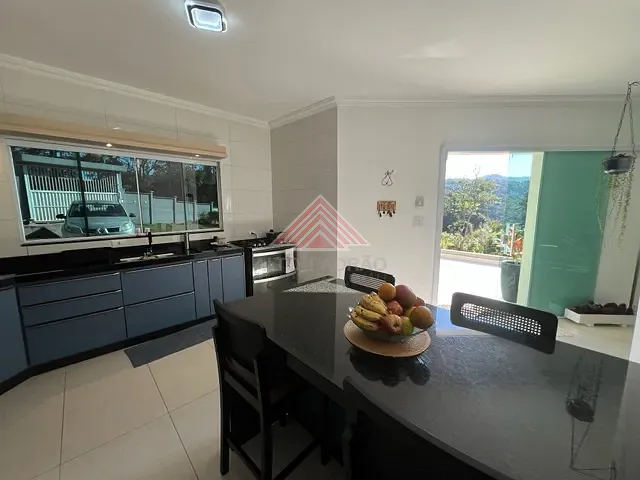 Chácara com 2500m² 3 quartos e 4 banheiros, à venda, no bairro Núcleo Sampaio Vidal em Mauá