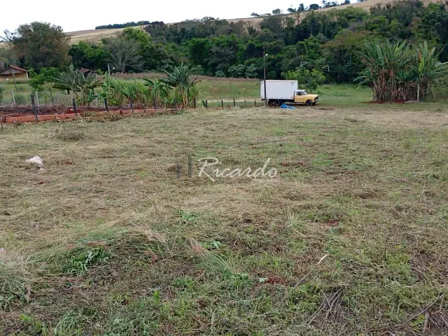 Chácara com 1000m², à venda, no bairro Jardim Colúmbia I em Arapongas