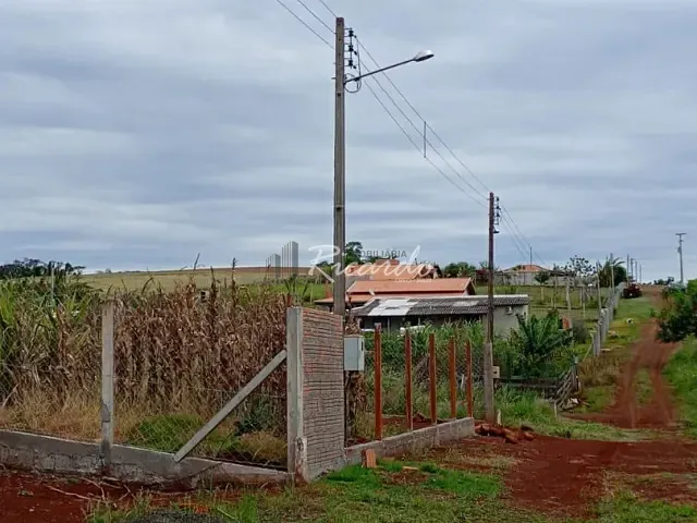 Chácara com 1000m², à venda, no bairro Jardim Colúmbia I em Arapongas