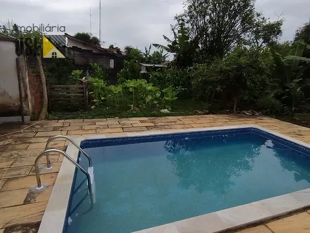 Chácara com 1000m² 4 quartos e 2 banheiros, à venda, no bairro Chácara Ipês em Caçapava