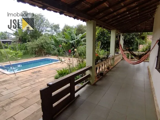 Chácara com 1000m² 4 quartos e 2 banheiros, à venda, no bairro Chácara Ipês em Caçapava