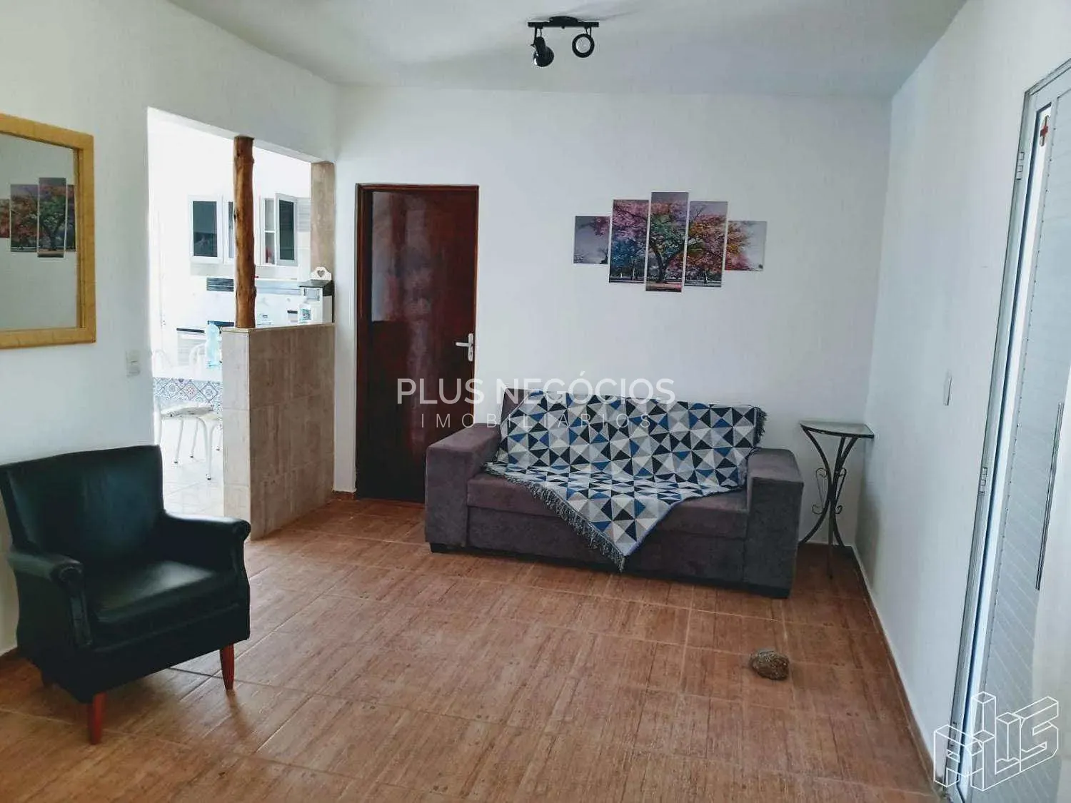 Chácara, 3 quartos, 1000 m² - Foto 1