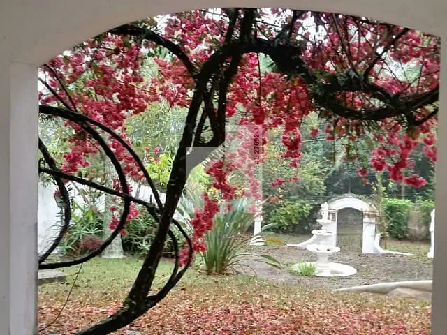 Chácara com 1000m² 4 quartos e 4 banheiros, à venda, no bairro Jardim Celeste em Jundiaí