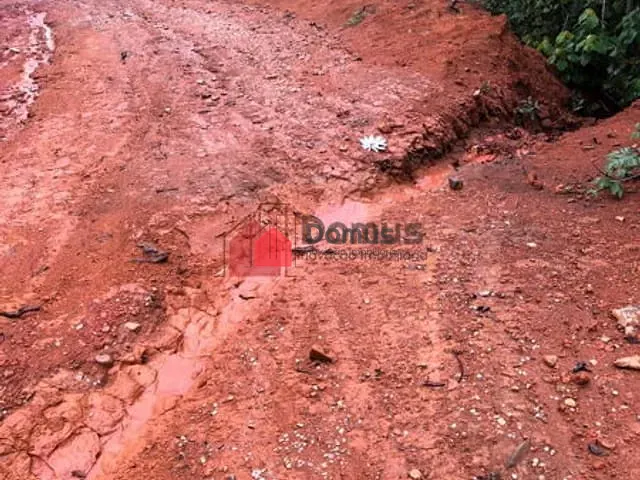 Chácara com 21000m², à venda, no bairro Piracuama em Pindamonhangaba