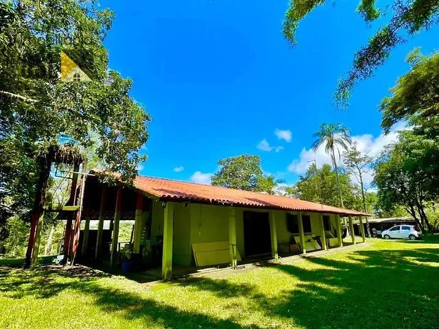Chácara com 6000m² 4 quartos e 2 banheiros, à venda, no bairro Chácara Germana em Caçapava