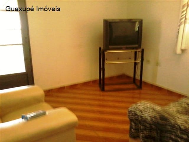 Foto do Chácara - Chácara no bairro Portal dos Nobres, com piscina ,compo de futebol churrasqueira, e casa com sala, cozinha,dois dormitórios e um banheiro em 85m² de área construida e uma extensa área total de 2.500m². | Guaxupé Imóveis Ltda