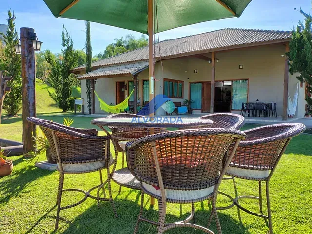 Chácara com 3200m² 2 quartos e 3 banheiros, à venda, no bairro morro azul em Paraibuna