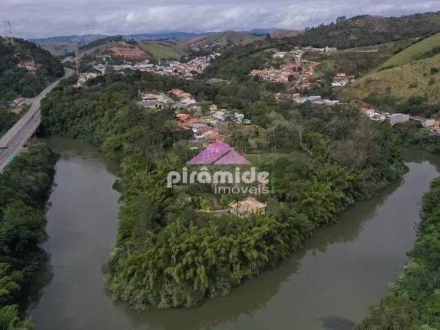 Chácara com 15000m² 3 quartos e 4 banheiros, à venda, no bairro Centro em Paraibuna
