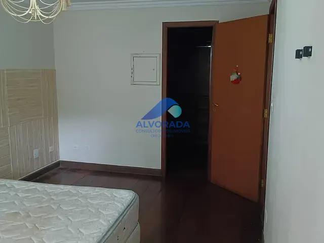 Chácara com 1500m² 4 quartos e 5 banheiros, à venda ou para alugar, no bairro Chácaras São José em São José dos Campos