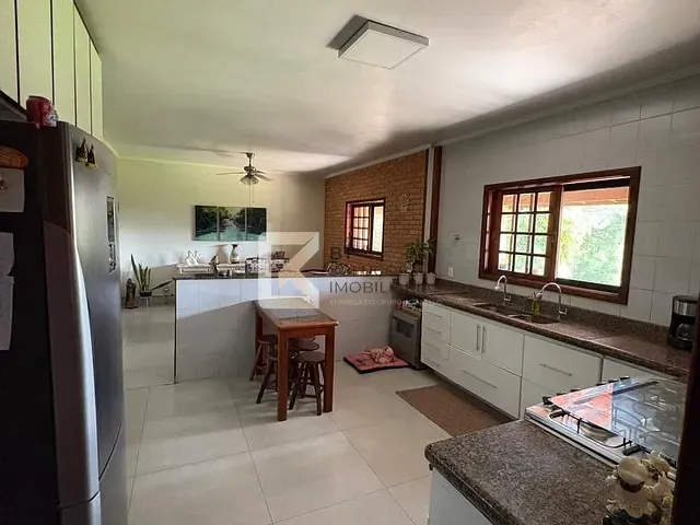 Chácara com 5000m² 4 quartos e 7 banheiros, à venda, no bairro Recanto das Flores em Indaiatuba