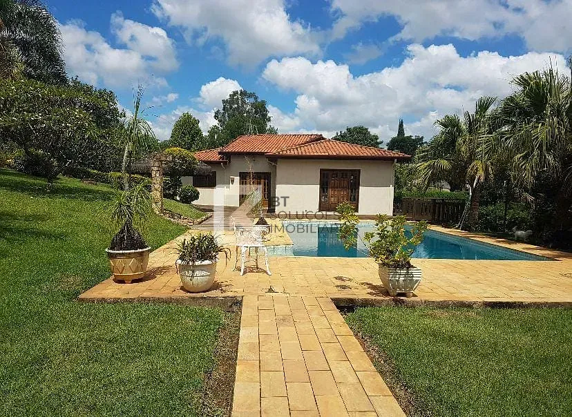 Chácara, 4 quartos, 5000 m² - Foto 1
