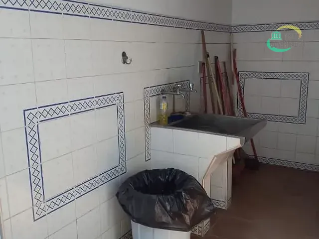Chácara com 10000m² 4 quartos e 3 banheiros, à venda, no bairro Jardim Nova América em Campinas