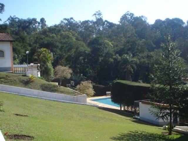 Chácara com 500m² 5 quartos e 5 banheiros, à venda, no bairro Portal das Acácias em Santana de Parnaíba